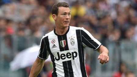 Stephan Lichtsteiner in azione con la maglia della Juventus