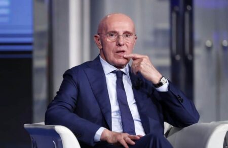 Arrigo Sacchi ex tecnico del Milan intervistato dalla Rai