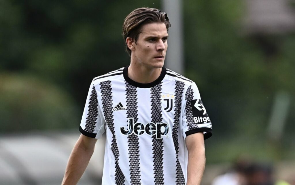 Nicolò Fagioli con la maglia della Juventus