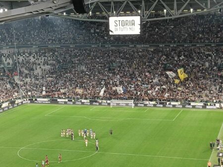Juventus-Torino: curva Sud durante il derby