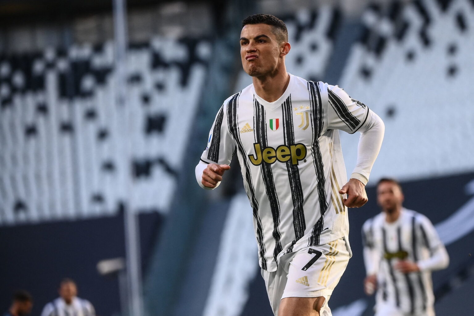Cristiano Ronaldo con la maglia della Juventus